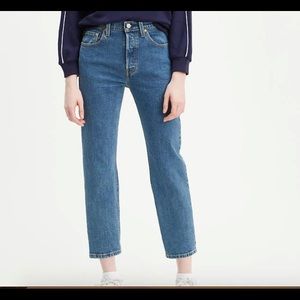 501 T Levis jeans